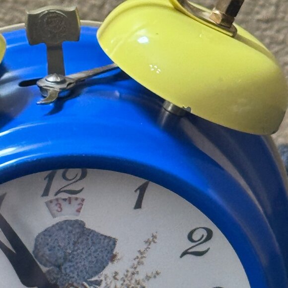 Vintage Holly Hobbie Blue Alarm Clock With Yellow Bells 1972 American Greetings - Picture 5 of 9